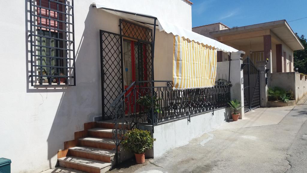 비르지 베키 Casa Bianca Da Giusy 게스트하우스 외부 사진